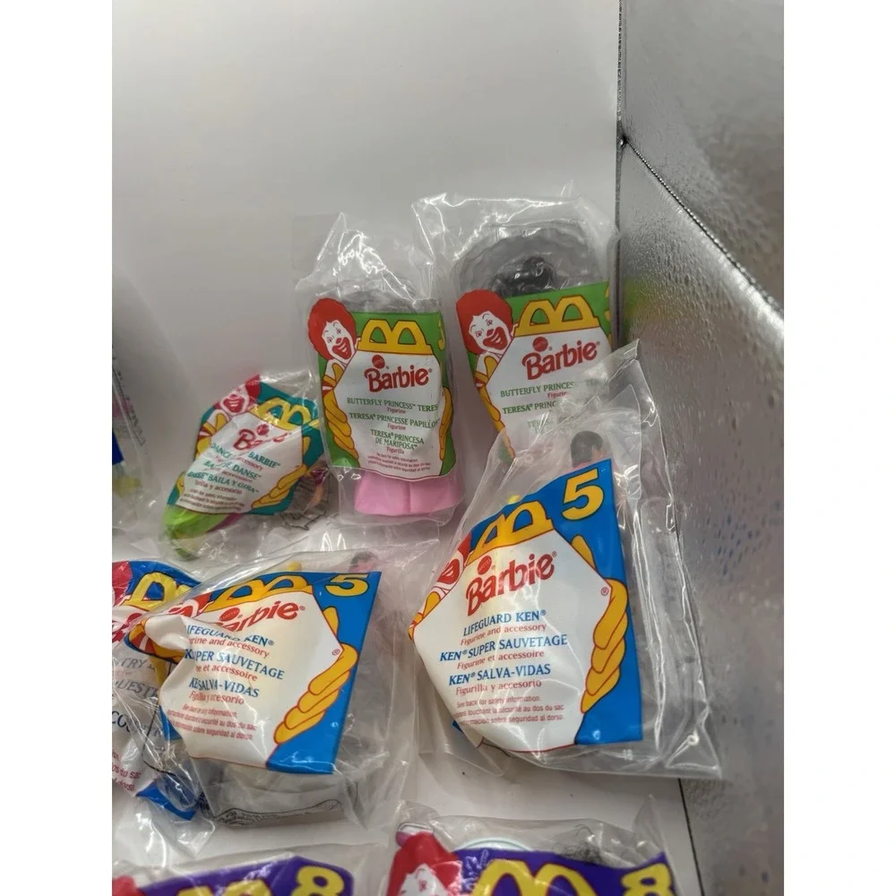 VINTAGE 1994 McDonald's Happy Meal Toys BARBIE Complete set of 8 UNOPENED